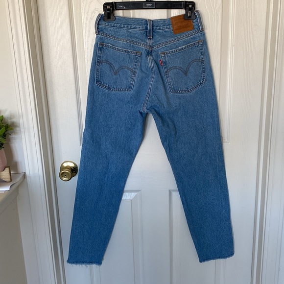 Levi’s Wedgie jeans; size 26 - Picture 2 of 5